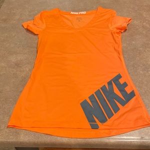 Women’s Nike shirt size small